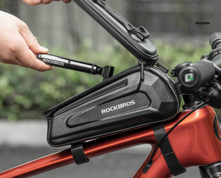 Сумка Rockbros 1.5 L на раму черная с резиновым держателем для телефона и с жесткими вставками. арт. 5