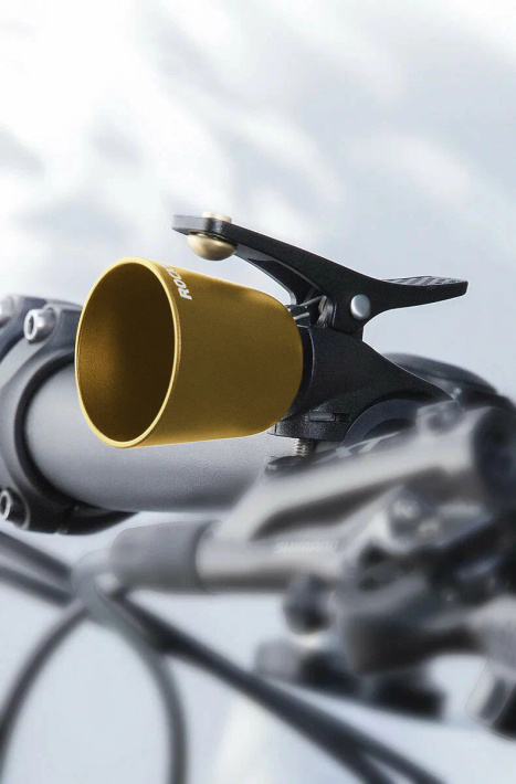 Звонок Rockbros латунного цвета ударный в виде рожка. Арт. RB_34210005004 5