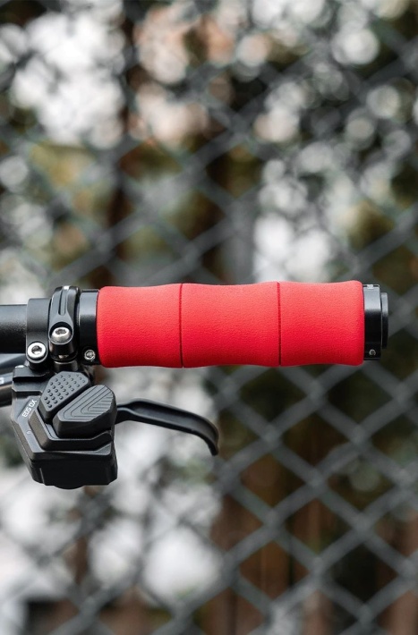 Грипсы ROCKBROS с замком 10