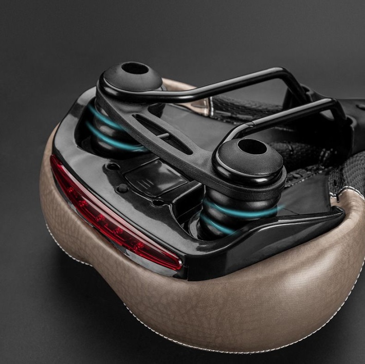 Седло ROCKBROS черное, комфортное с задним фонариком, арт FU-5700L 3